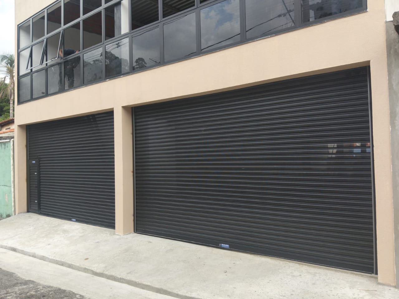 Galeria de Portas de Aço Automática 