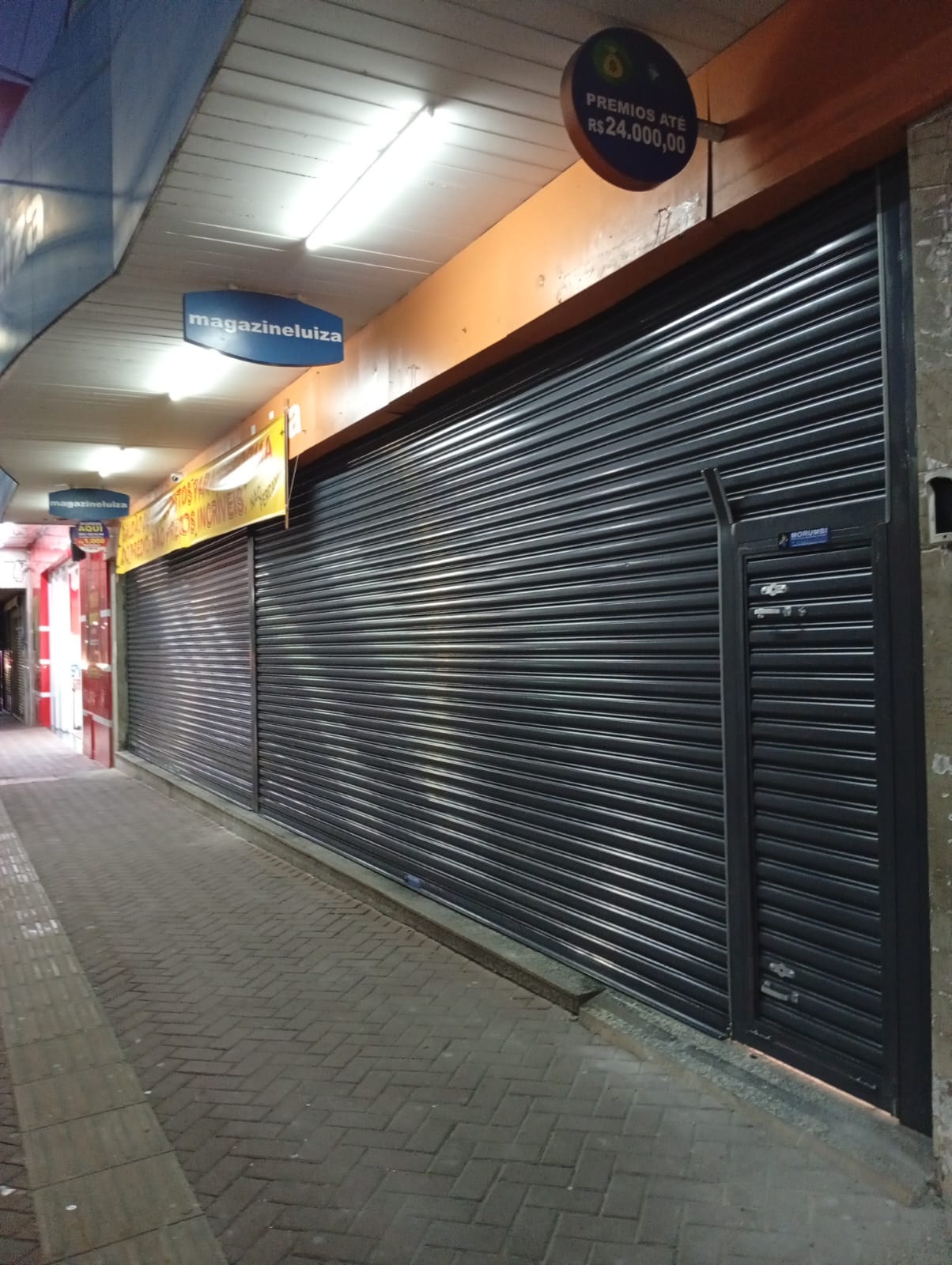 Galeria de Portas de Aço Automática 