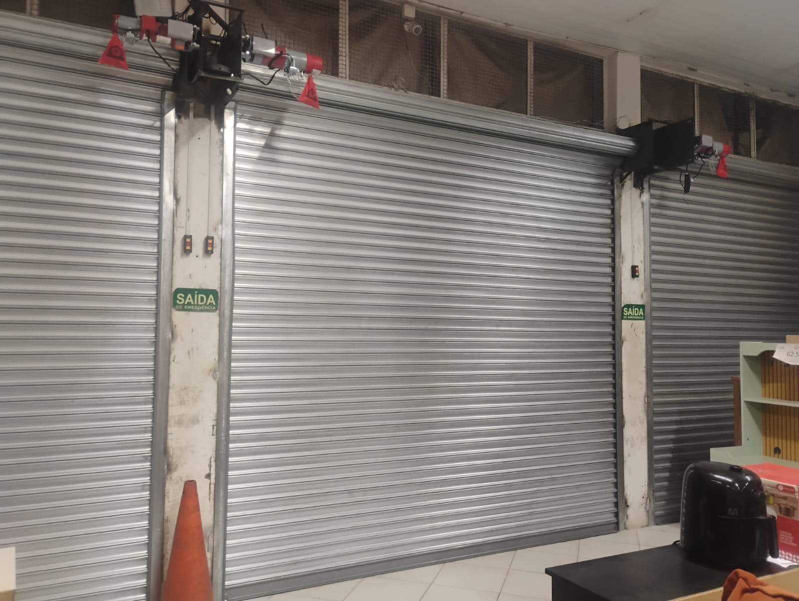 Galeria de Portas de Aço Automática 